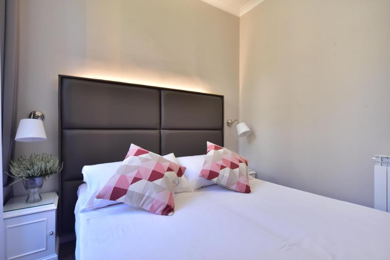 Sacconi Palace Suite Roma Exterior foto